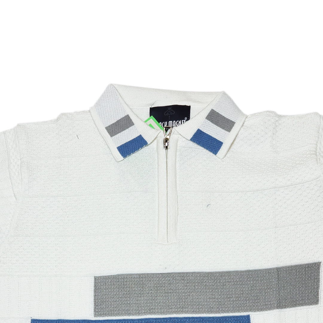 Men Solid Old Money Style Textured Knitted Zip Collar Polo T-Shirt (1035))