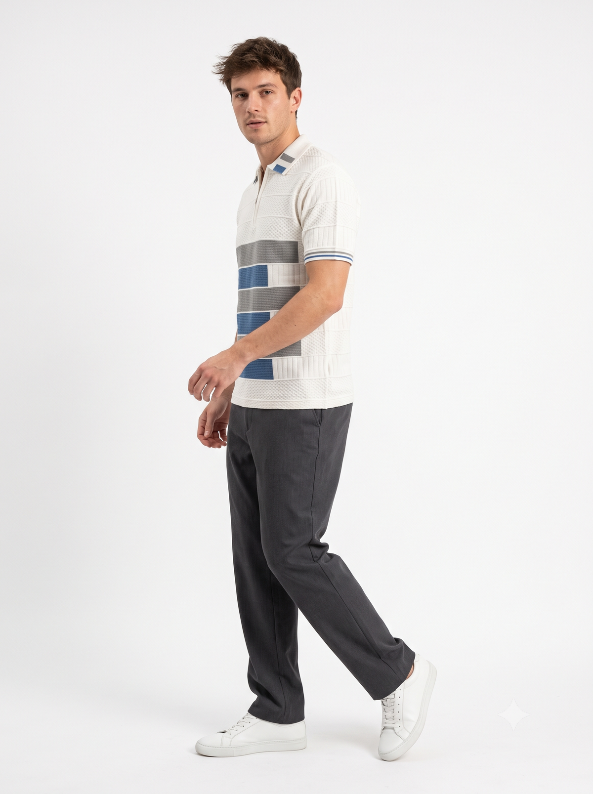 Men Solid Old Money Style Textured Knitted Zip Collar Polo T-Shirt (1035))